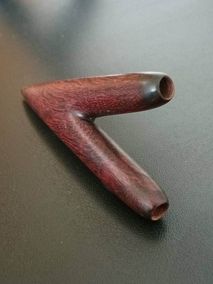 Kuripe Pipe - Tamarind Wood